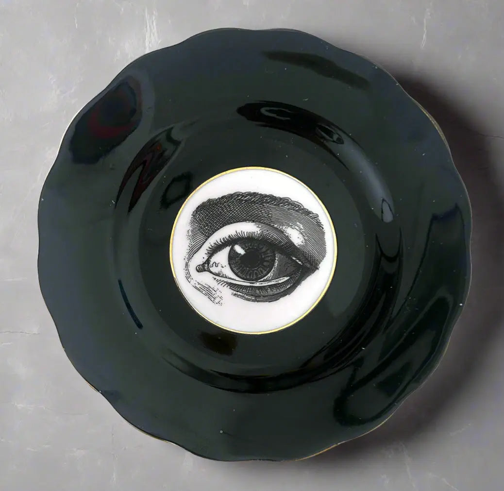 Eye - JG Contemporary  Carrie Reichardt 