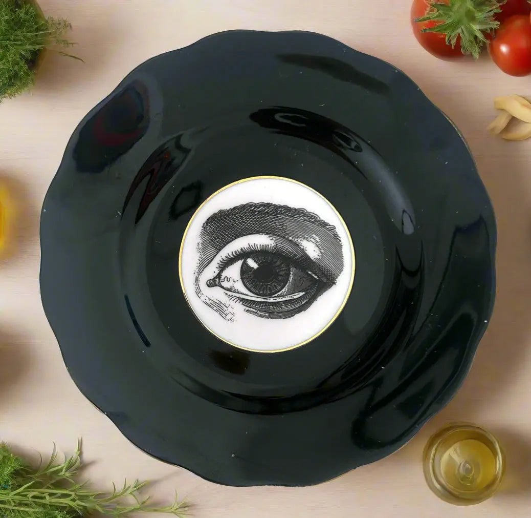 Eye - JG Contemporary  Carrie Reichardt 